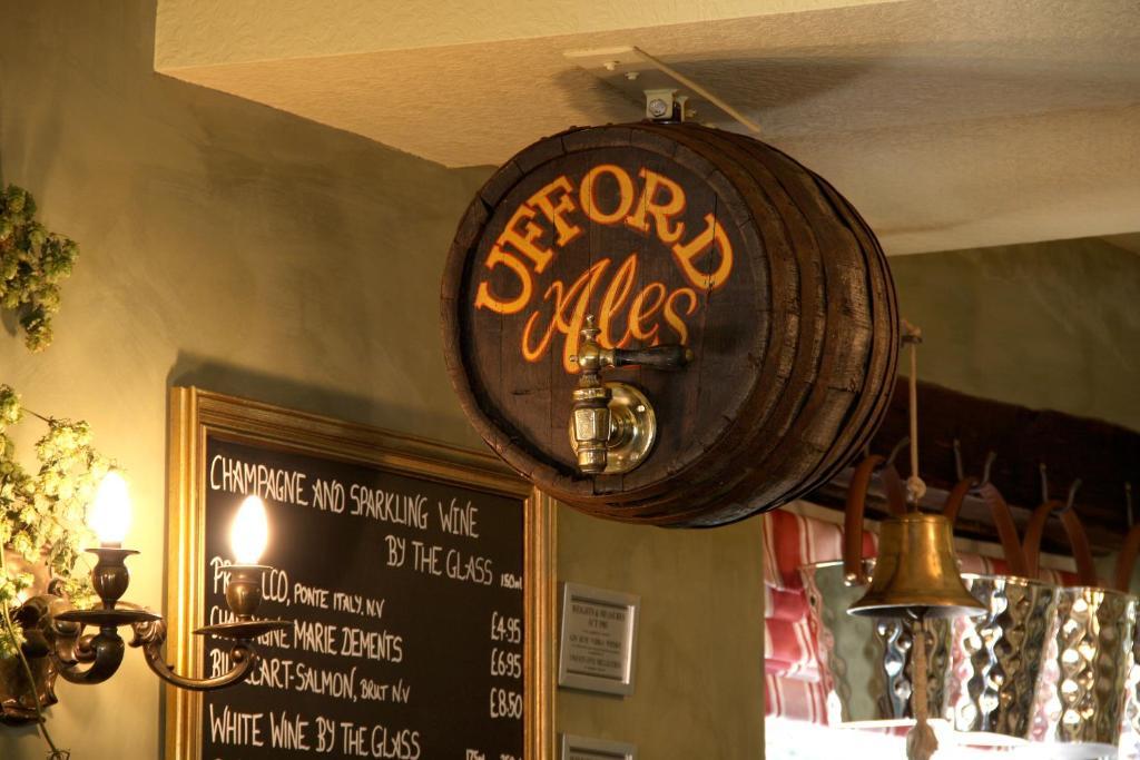 Maison d'hôtes The Exeter Arms à Stamford Extérieur photo